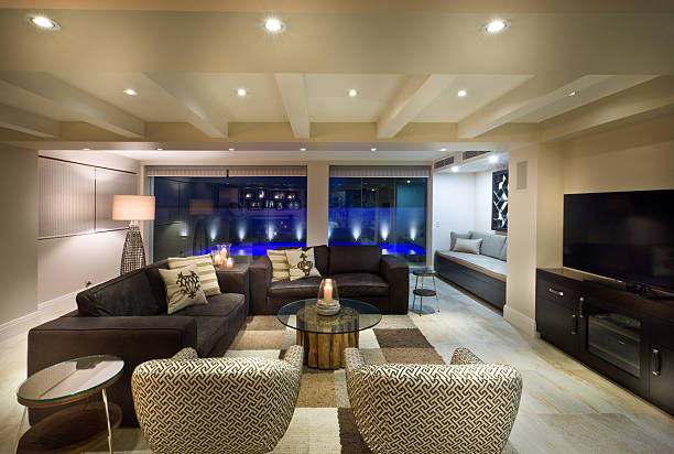 istock Beautiful living room with a tv set 487195428