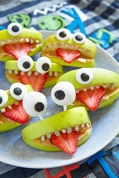 istock Spooky Halloween party monsters 487199700