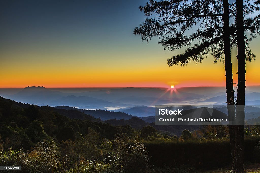 Sonnenaufgang in der Provinz Chiang Mai, Thailand. - Lizenzfrei Abenteuer Stock-Foto