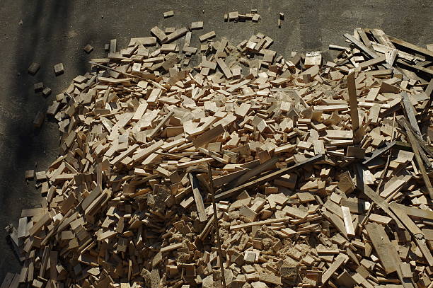 istock pieces of wood 2 487202155