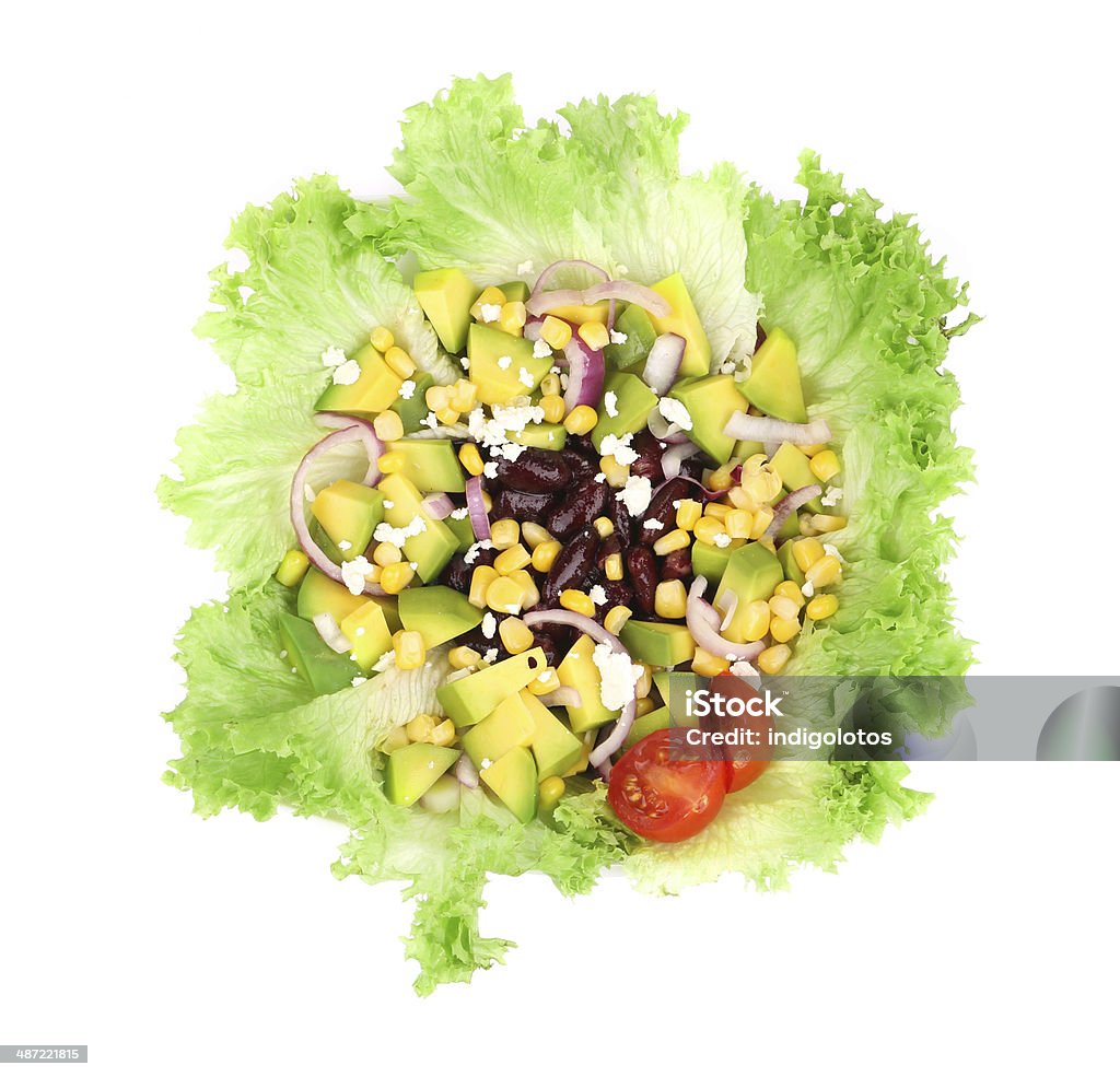 Ensalada de tomate rojo con queso feta. - Foto de stock de Aguacate libre de derechos