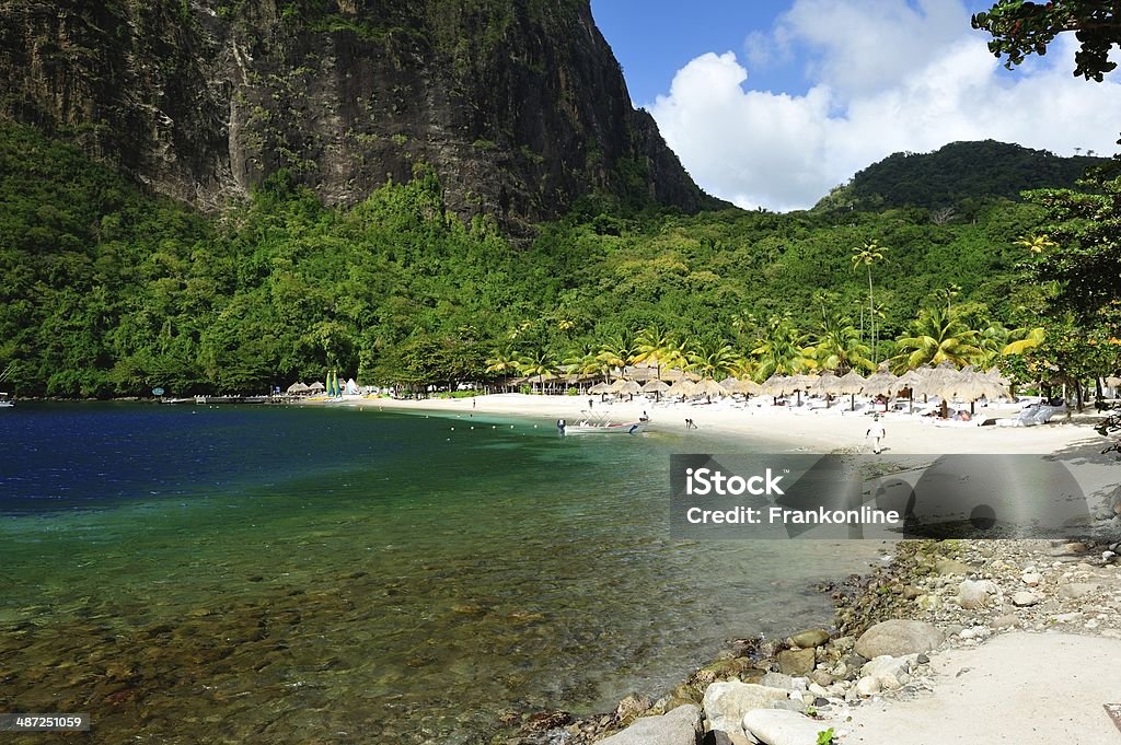 Pitons de St. Lucia Bay - Foto de stock de Santa Lúcia royalty-free