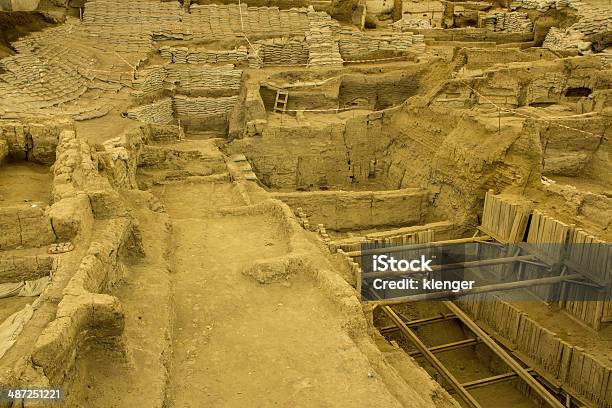 Catalhoyuk - Fotografie stock e altre immagini di Çatalhöyük - Çatalhöyük, Altare, Archeologia