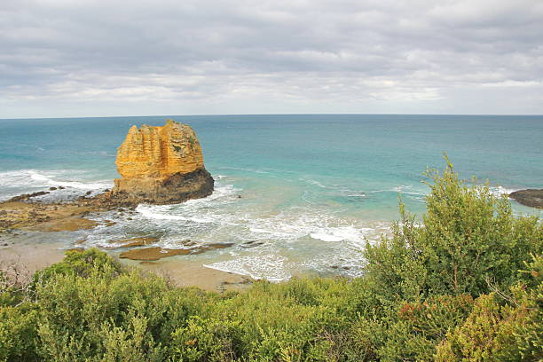 istock Coast on the Great Ocean Road 487253265