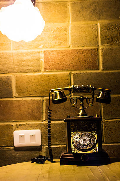 istock Vintage telephone 487273403