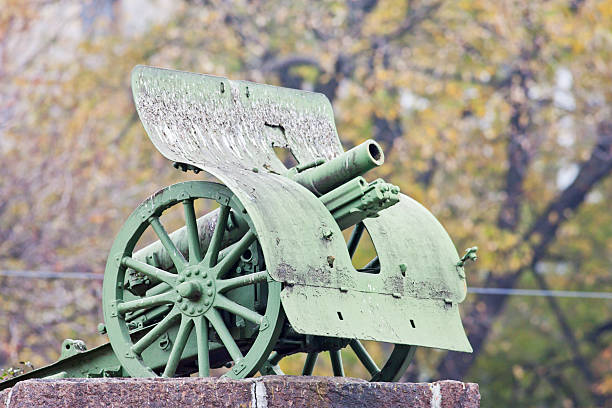 istock Arsenaltsev monument in Kiev 487276401