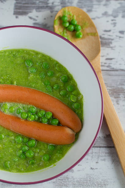 Pea Eintopf mit Wurst – Foto