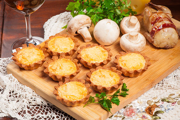 istock Tartlets stuffed with fried partridge 487297373