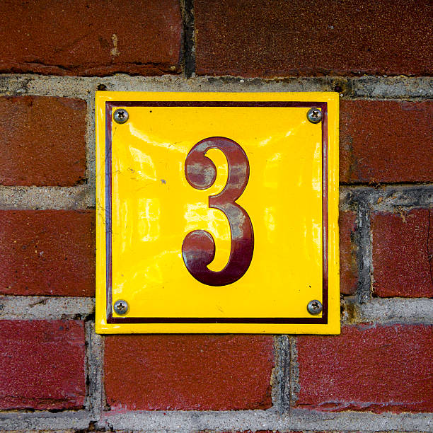 число 3 - number 3 number plate metal стоковые фото и изображения