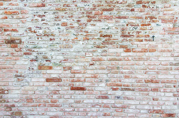 parede de tijolo - wall surrounding wall obsolete old - fotografias e filmes do acervo