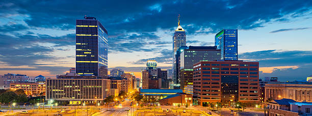 indianapolis. - indianapolis skyline cityscape indiana imagens e fotografias de stock