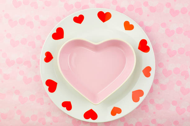 istock Tableware of heart in the middle 487328237