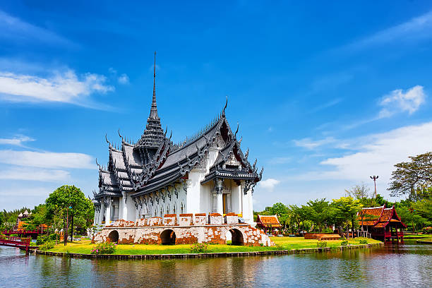 sanphet-tempel prasat palace, alte stadt, bangkok, thailand - indigenous culture famous place thailand bangkok stock-fotos und bilder