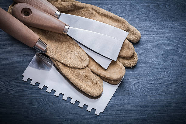 istock putty spattle paint scrapers pair gloves 487362430