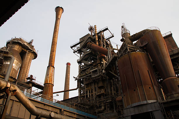 istock Old industry building at the Landschaftspark Duisburg 487362626