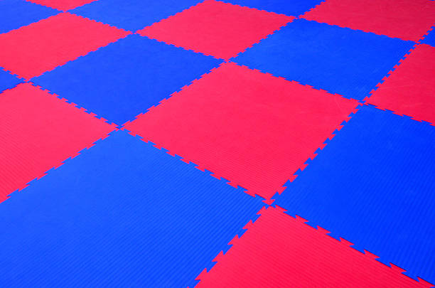 istock Puzzle rubber gym floor mat 487374774