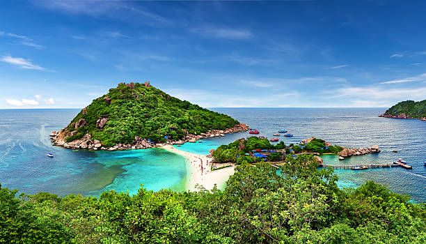 hermosa playa de koh tao, tailandia - thailand beach koh tao nautical vessel fotografías e imágenes de stock