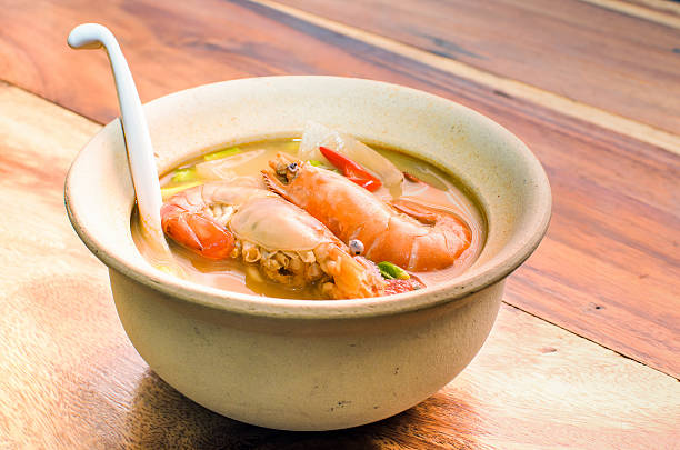 tom yum nam koong khon - thai cuisine thai culture food orchid zdjęcia i obrazy z banku zdjęć