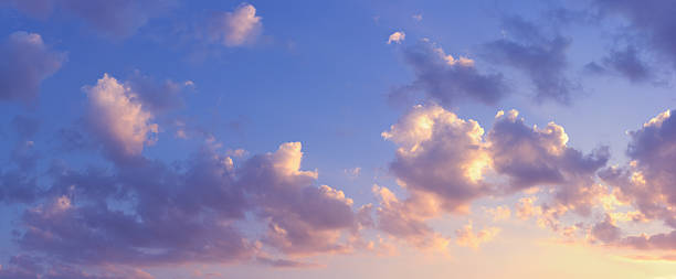 panorama del tramonto - dramatic clouds foto e immagini stock
