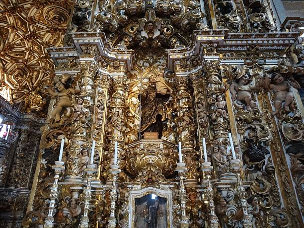 istock altar_San Francisco_Church 487423460