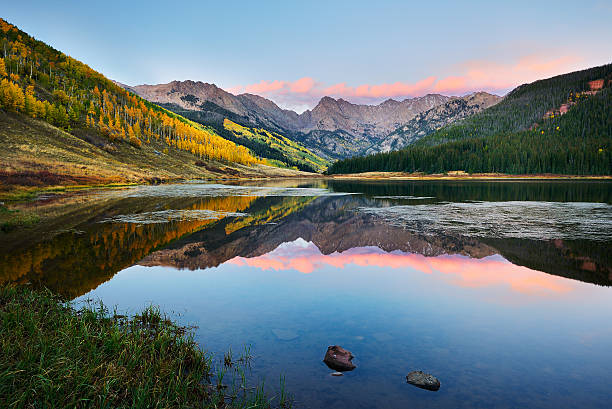 Piney Lake Piney Lake at Sunset near Vail Colorado colorado stock pictures, royalty-free photos & images