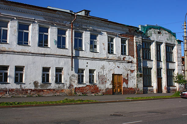 istock old two story red brick house 487450802