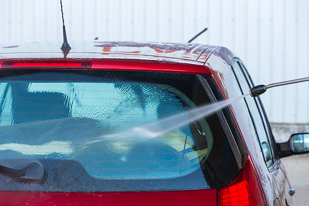 istock Hand Car Wash - Lavado de Coche a Mano 487469349