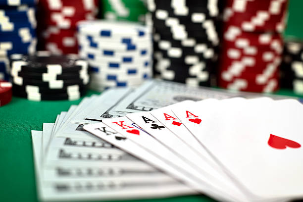 istock full house and dollars 487482058