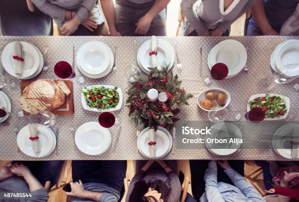 Christmas Dinner Stok Fotoğraflar & Akşam yemeği‘nin Daha Fazla Resimleri - Akşam yemeği, Noel bayramı, Yemekli davet