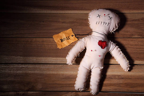 zemsta! - doll wood sadness depression zdjęcia i obrazy z banku zdjęć