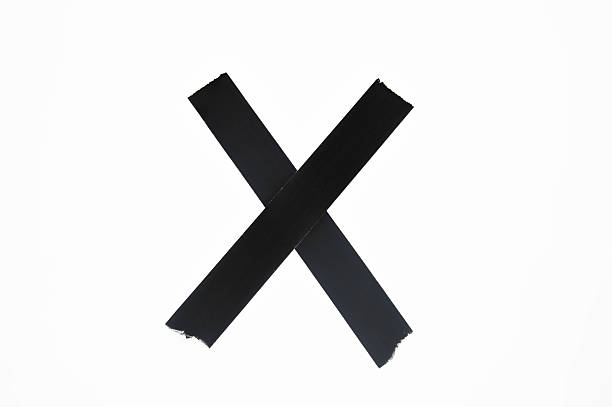 istock Isolated X Symbol in Black 487490028