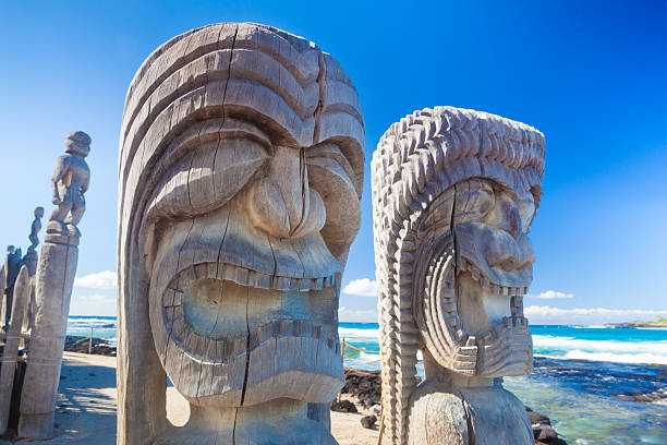 istock Hawaiian wood carving 487500818