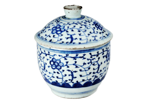 Antique Chinese blue and white porcelain, be apart from today 100 years ago in the qing dynasty