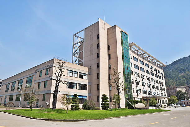 istock Side view on the office building with parking lot 487507095