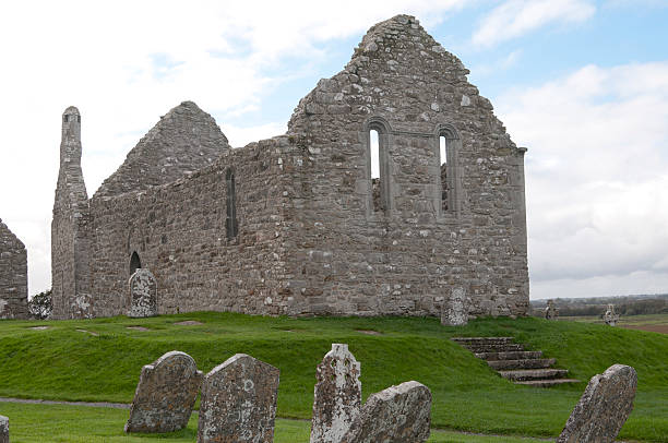 istock Ruins of a Celtic church 487520885
