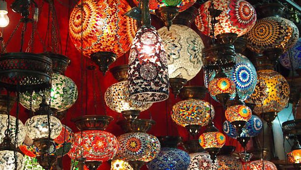 istock Lanterns in Market istanbul, turkey 487536065
