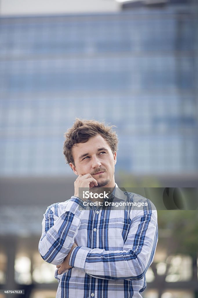 Homem pensativo - Foto de stock de Adulto royalty-free