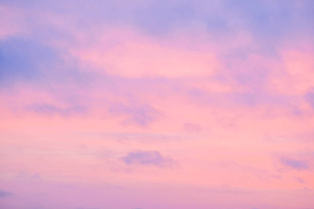 istock Sky of colorful backgrounds at sunrise 487583939