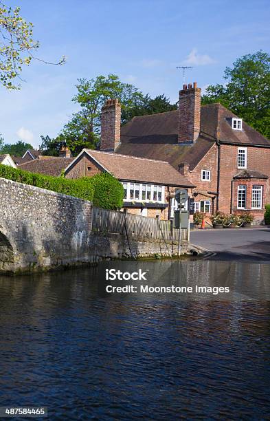 Eynsford Em Kent Reino Unido - Fotografias de stock e mais imagens de Aldeia - Aldeia, Ao Ar Livre, Arco - Caraterística arquitetural