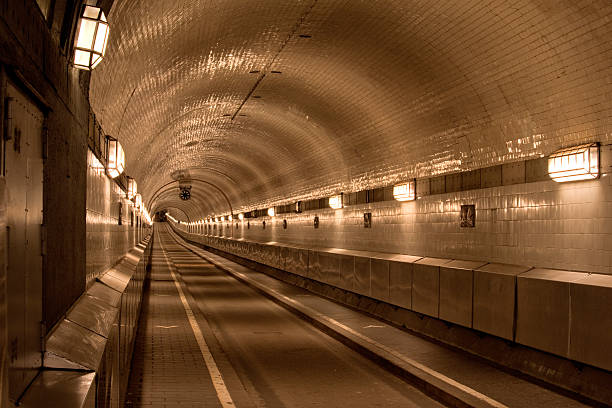 istock old elbtunnel in Hamburg 487587585