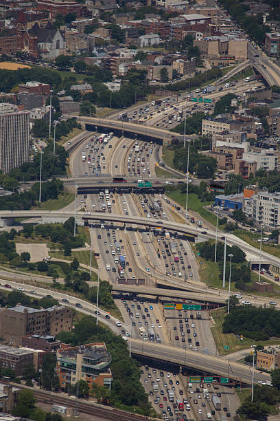 istock Chicago land busy highway transportation network 487623028