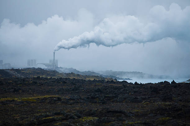 fabryka energia geotermalna - geothermal power station pipe steam alternative energy zdjęcia i obrazy z banku zdjęć