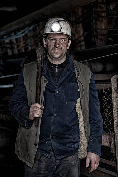 bergmann - dirty job stock-fotos und bilder