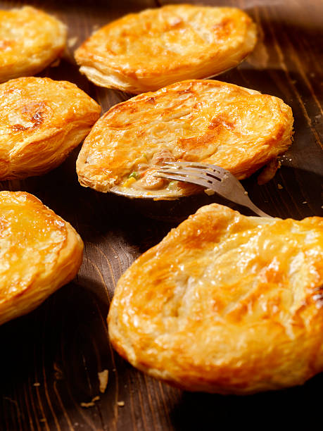 istock Chicken pot Pies with Puff Pastry 487635362