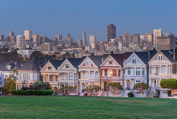 istock Alamo square and Painted Ladies with San Francisco skyline 487636246