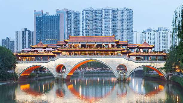 istock Chengdu Anshun bridge at dusk 487653088