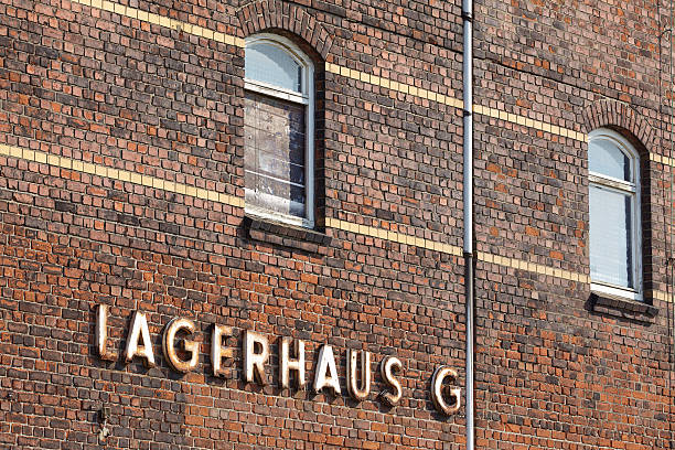 istock Hamburg - Old warehouse in the harbour 487653777