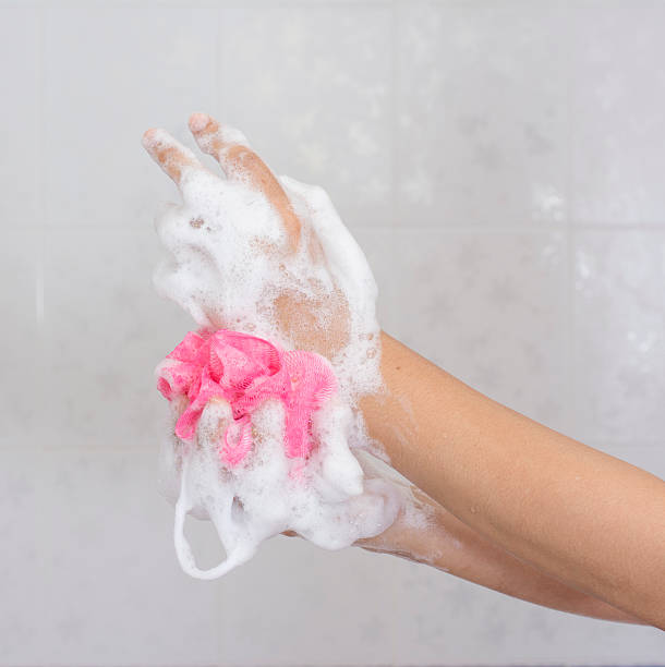 istock Use shower sponge to washing the hands No.4 487683518