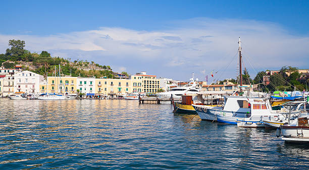 ischia портовый город, залив с лодки - ischia island campania nautical vessel harbor стоковые фото и изображения