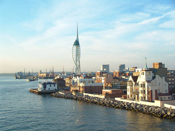 Spinnaker Tower, Portsmouth Spinnaker Tower and seafront, Portsmouth, England portsmouth spinnaker stock pictures, royalty-free photos & images